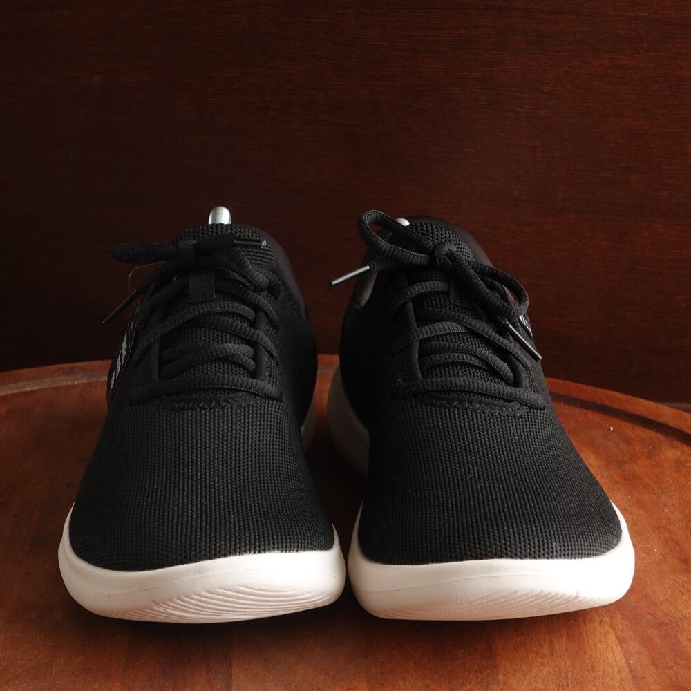 Kizik Sneakers Unisex SZ M10 W11.5 W BLK Madrid Eco Knit Athletic Hands Free NWT - Picture 3 of 13
